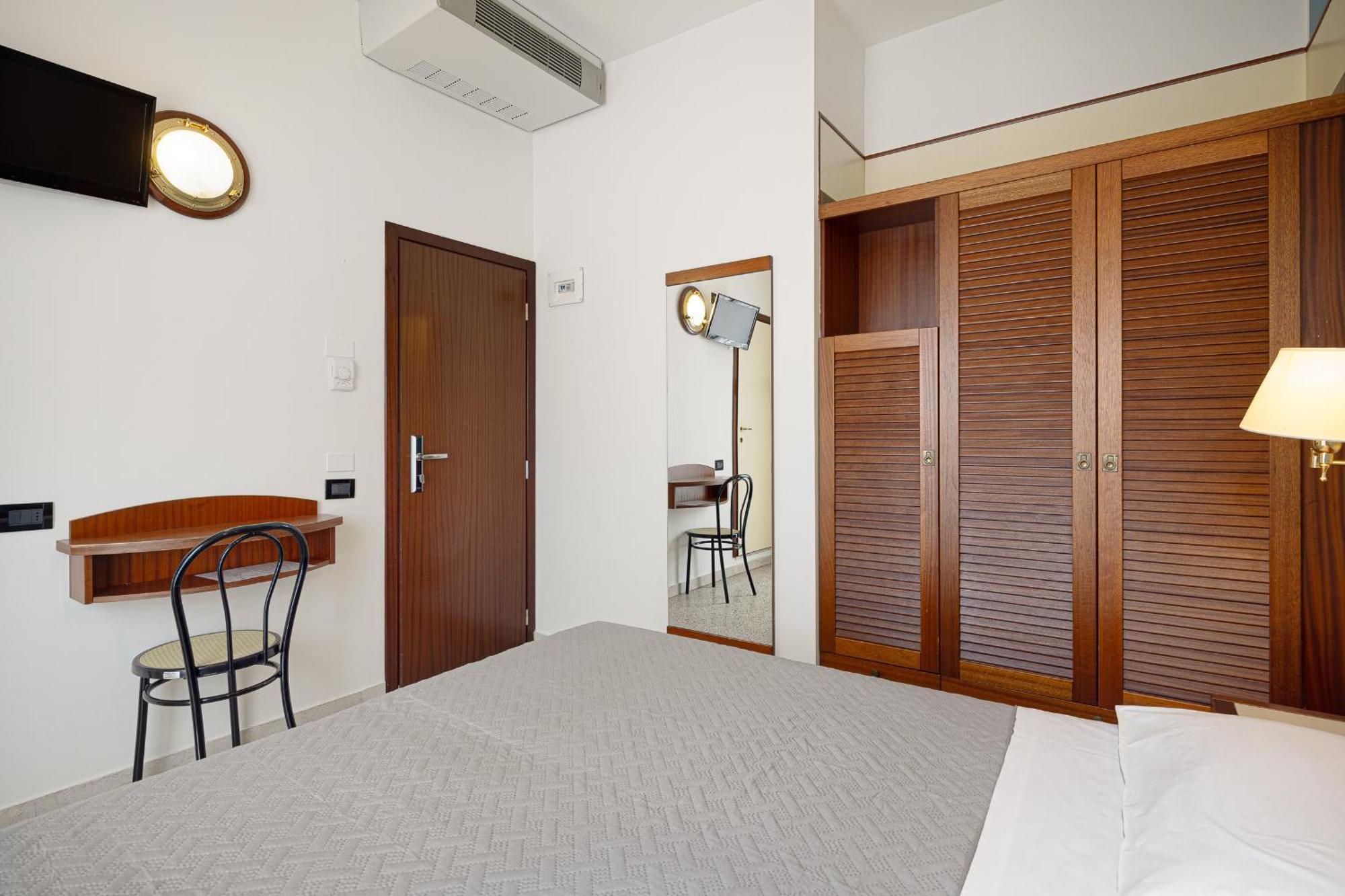 Hotel Avana Fronte Mare Riccione Luaran gambar
