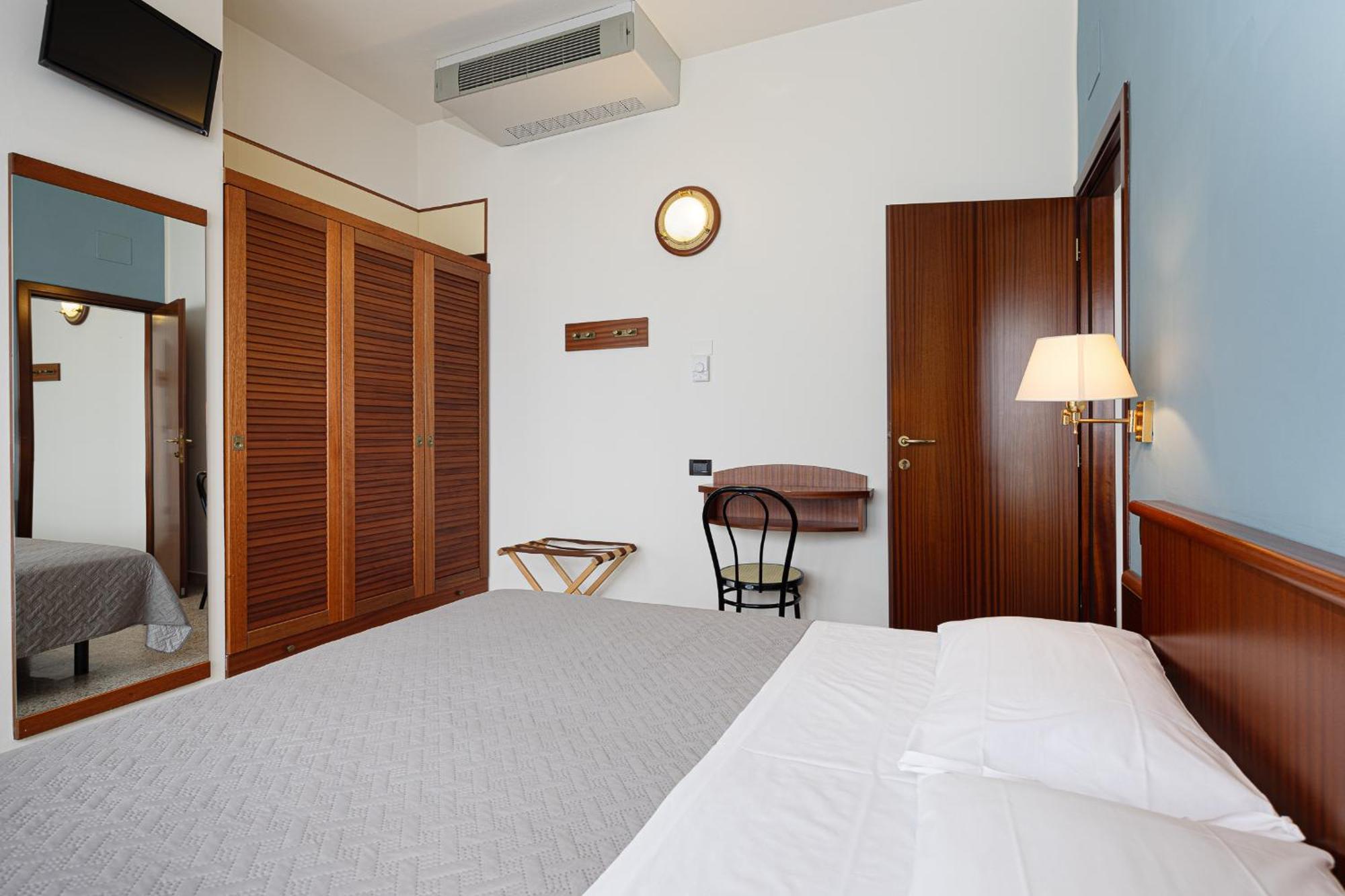 Hotel Avana Fronte Mare Riccione Luaran gambar