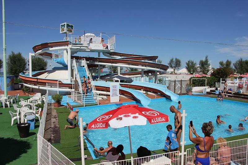 Hotel Avana Fronte Mare Riccione Luaran gambar