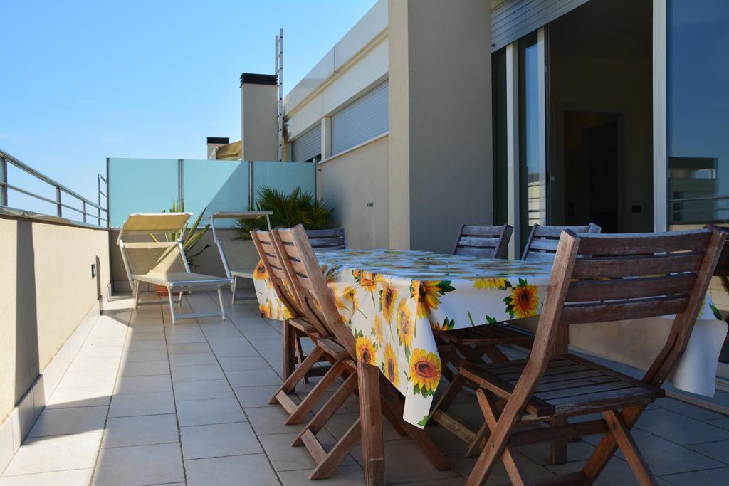Hotel Avana Fronte Mare Riccione Luaran gambar